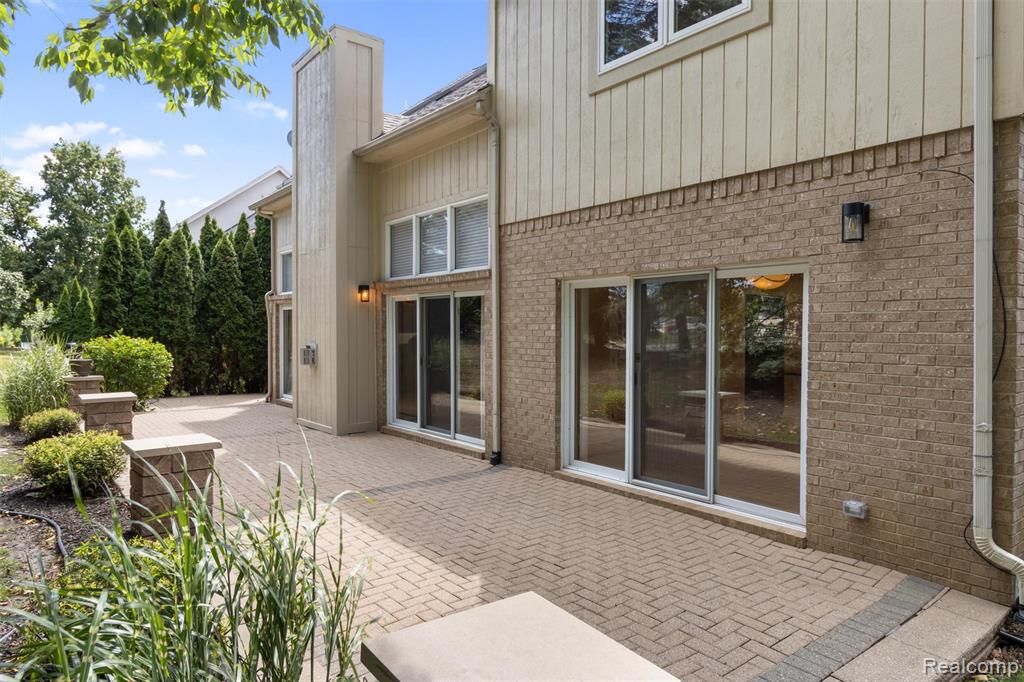 main property photo 64