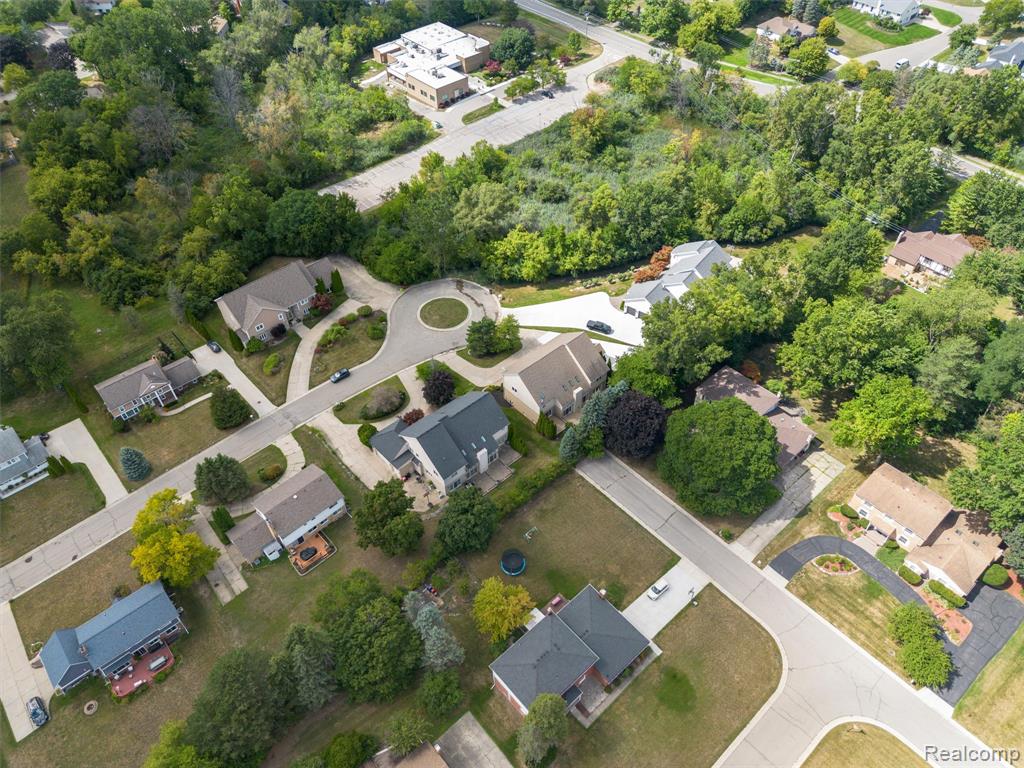 main property photo 67
