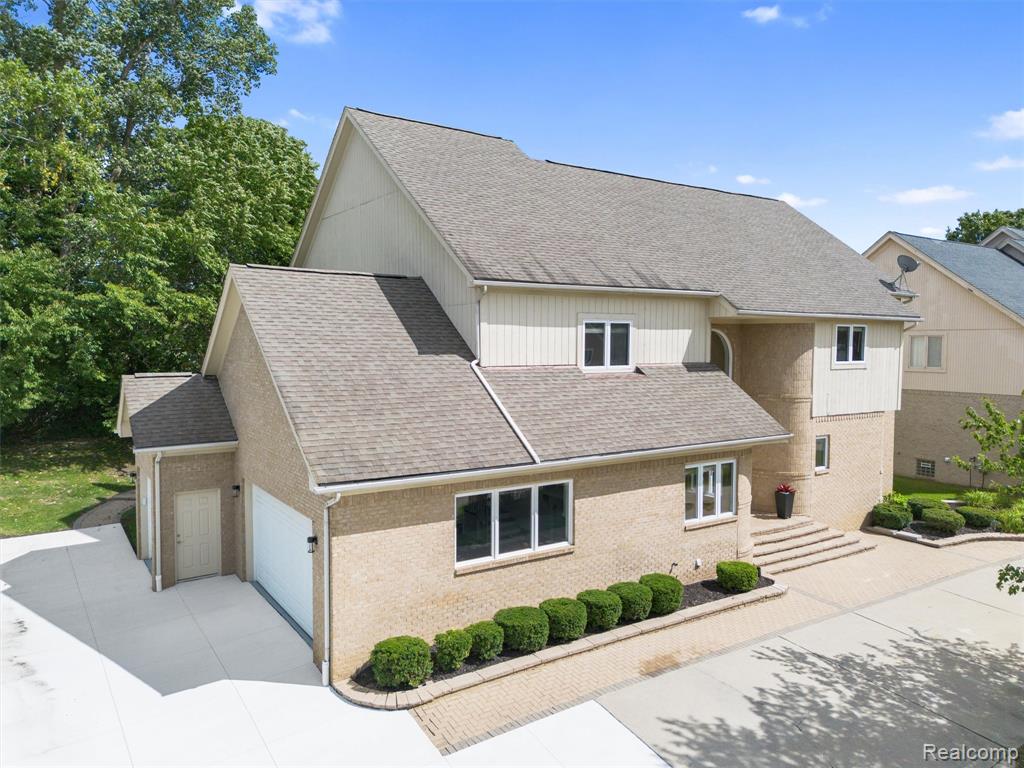 main property photo 74