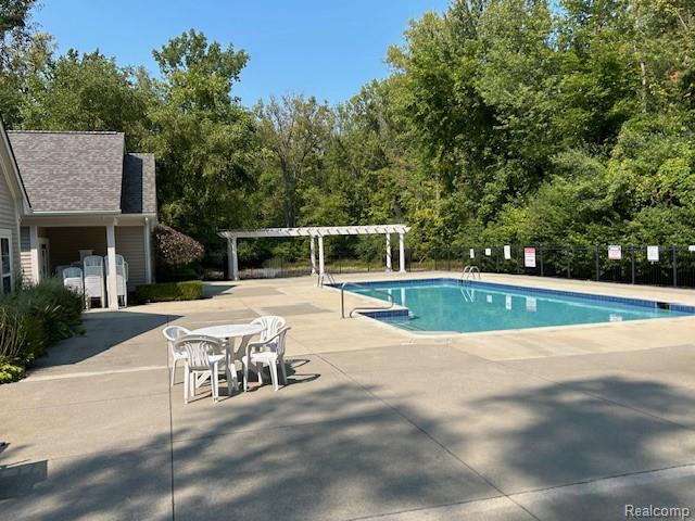 main property photo 19