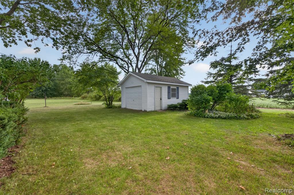 main property photo 50