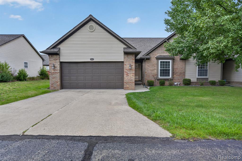 main property photo 0