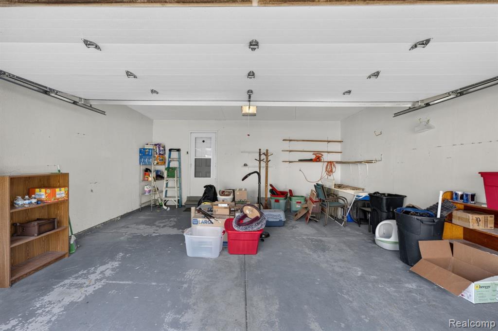 main property photo 49