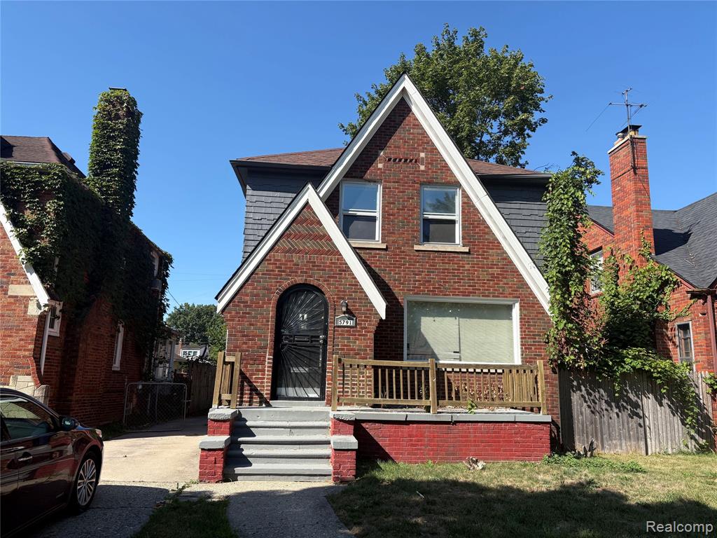 main property photo 0