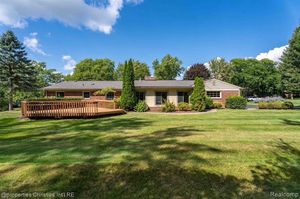main property photo 36