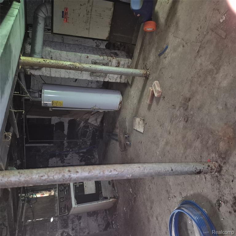 main property photo 26