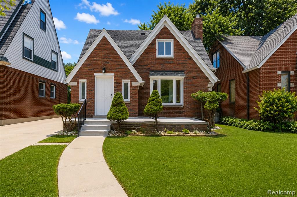 main property photo 0