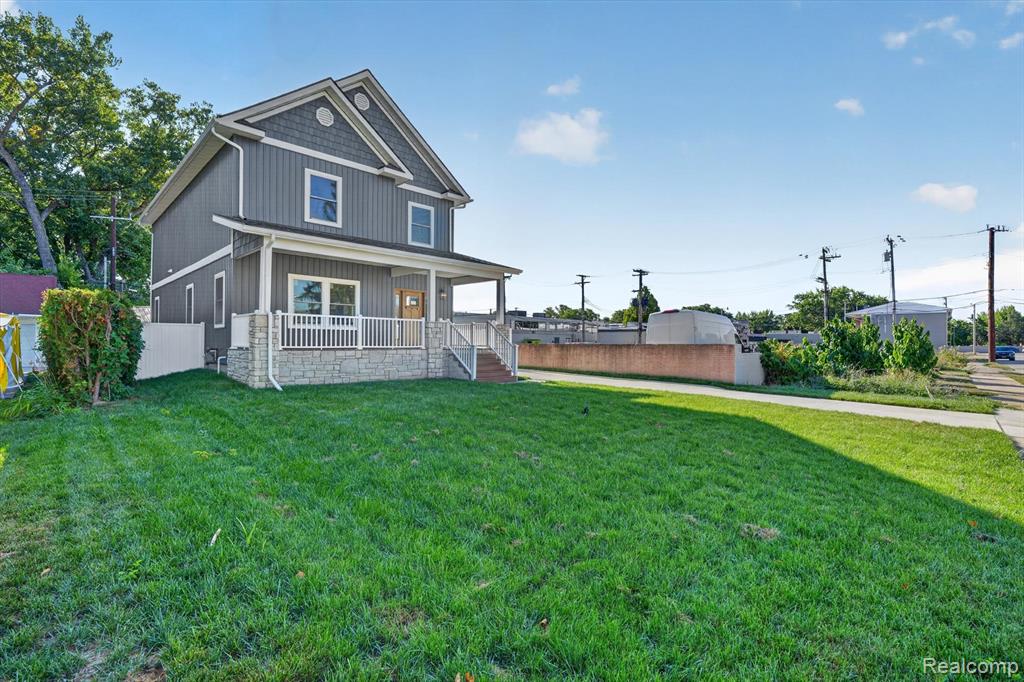 main property photo 3