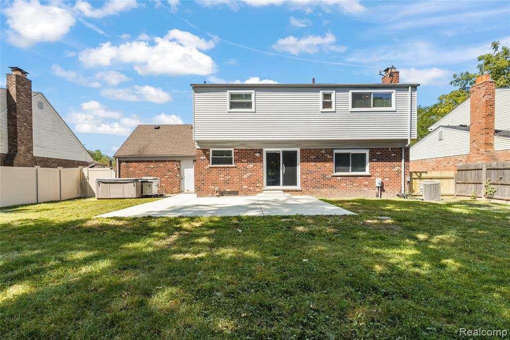 main property photo 33