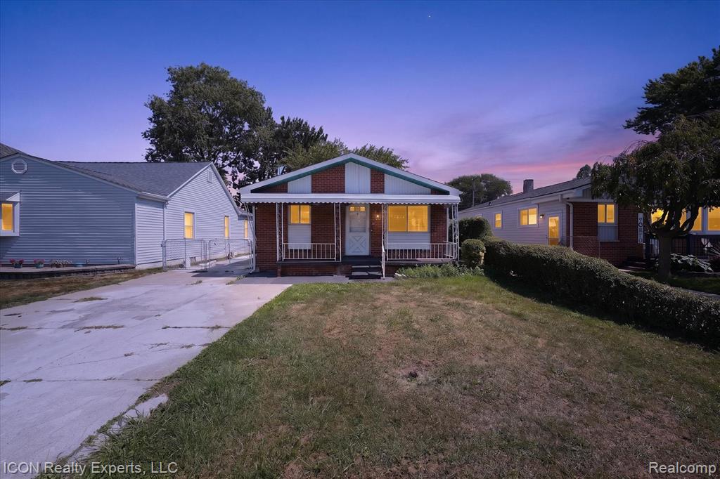 main property photo 0
