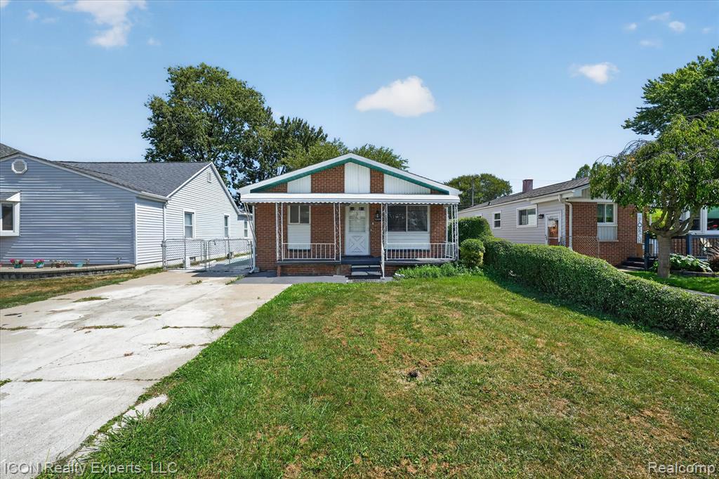 main property photo 2