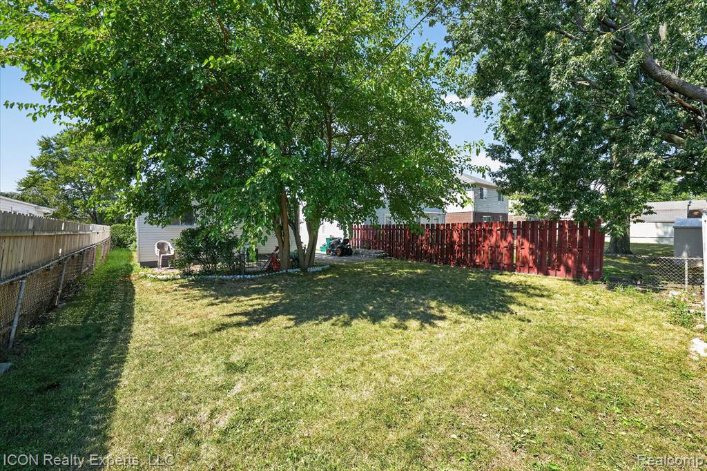 main property photo 39
