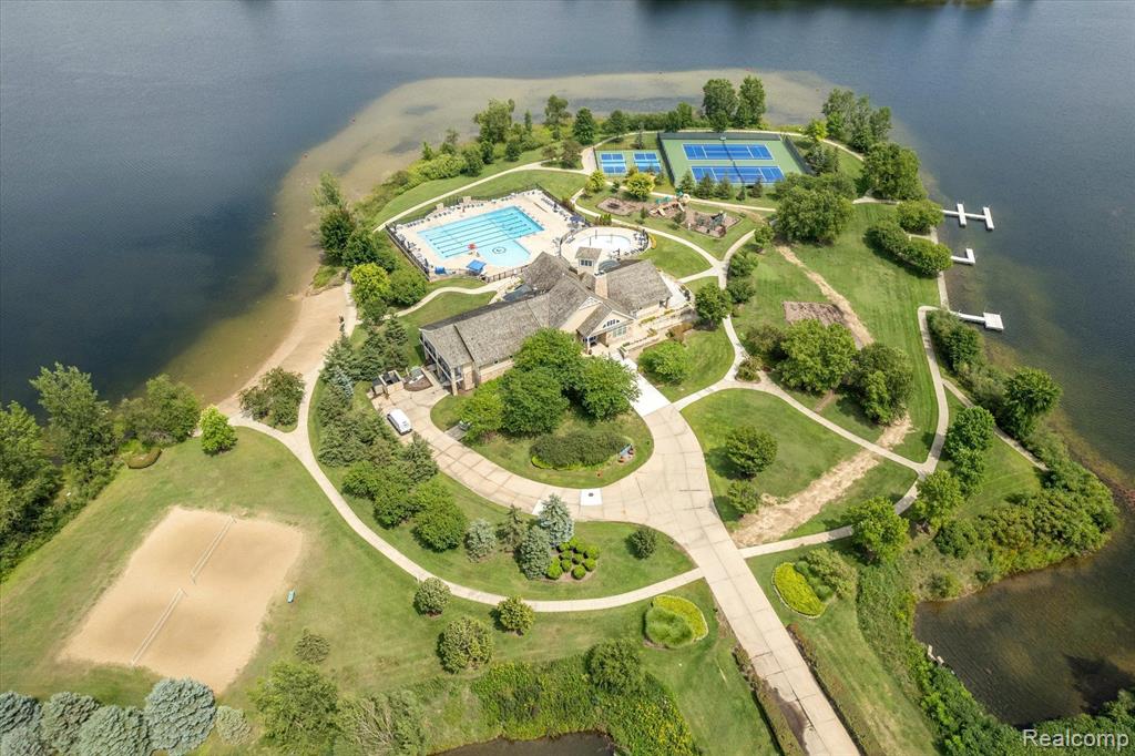 main property photo 48