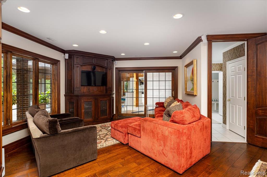 main property photo 65
