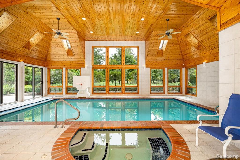 main property photo 68