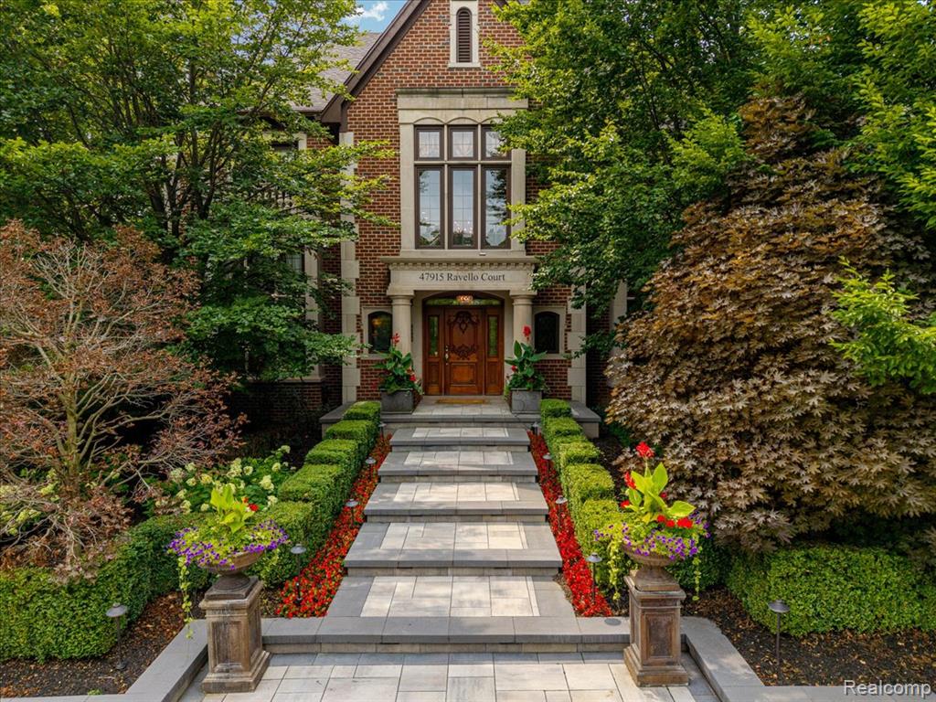 main property photo 8
