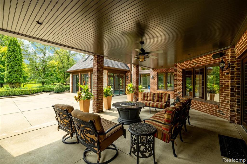 main property photo 84