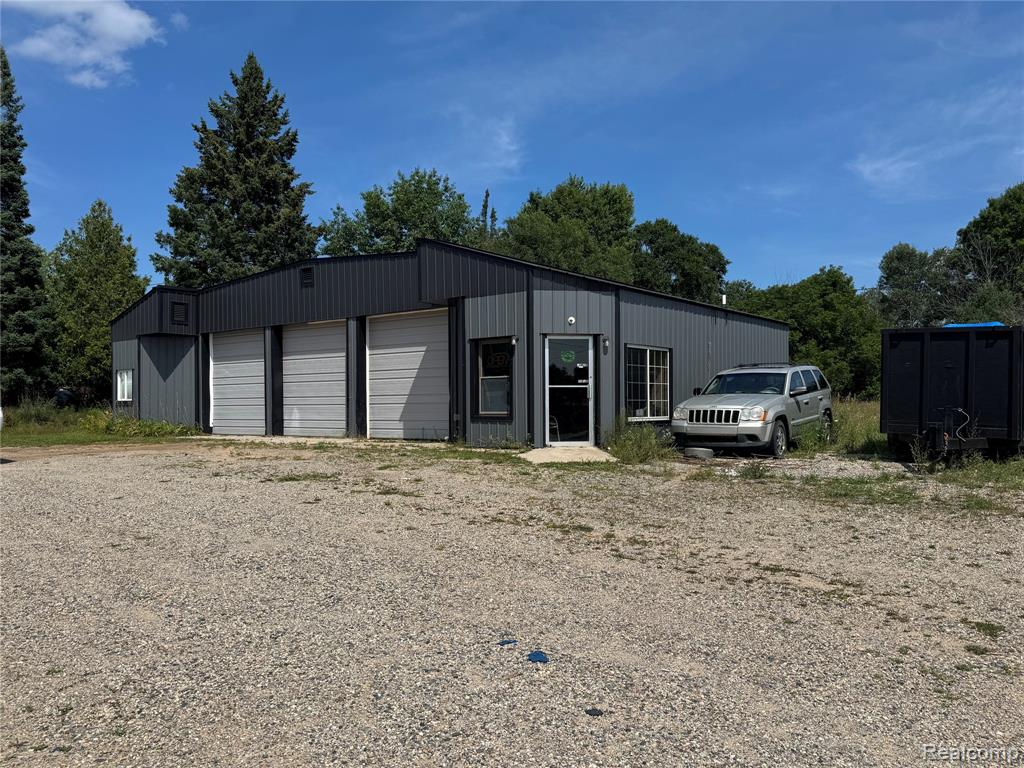 main property photo 0