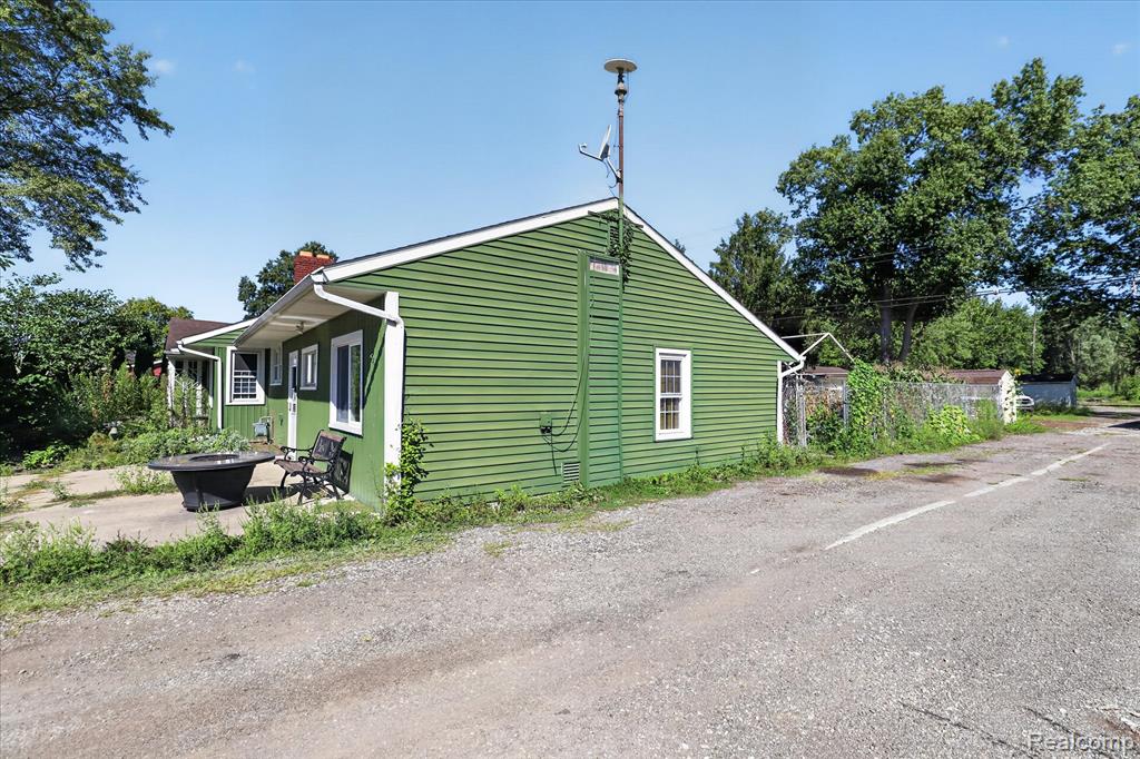 main property photo 44