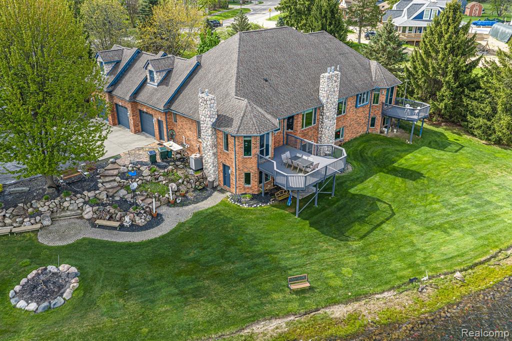 main property photo 13