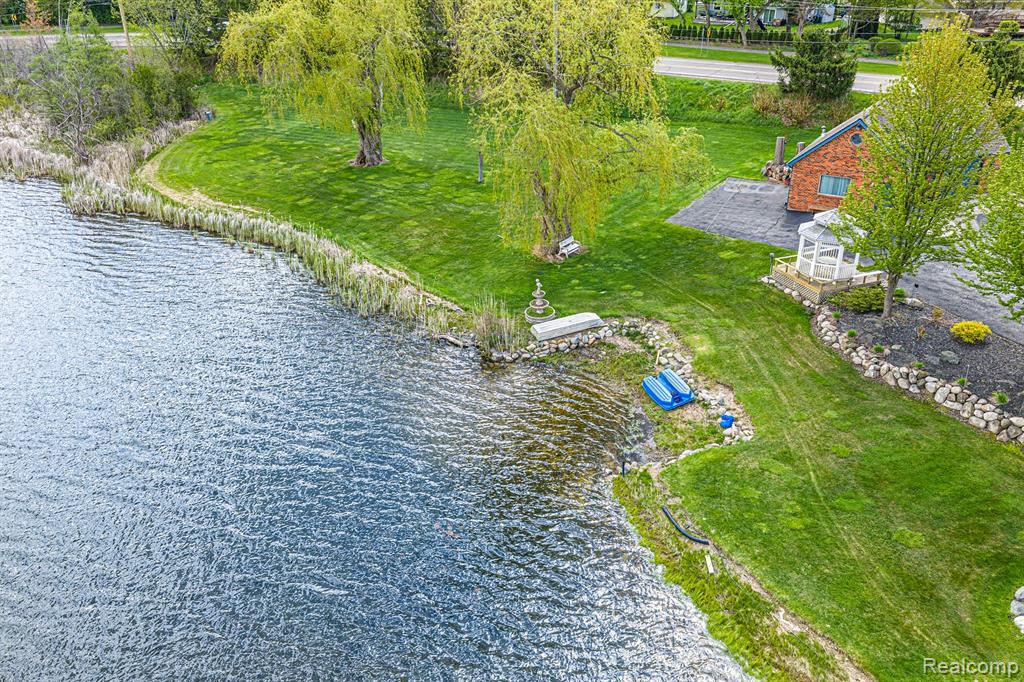main property photo 15