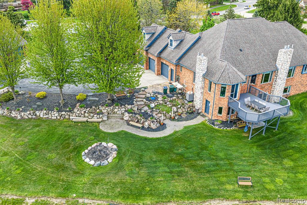 main property photo 9