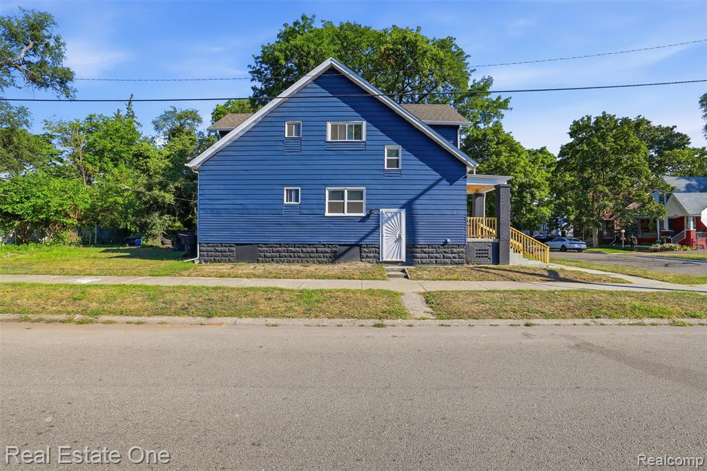 main property photo 3