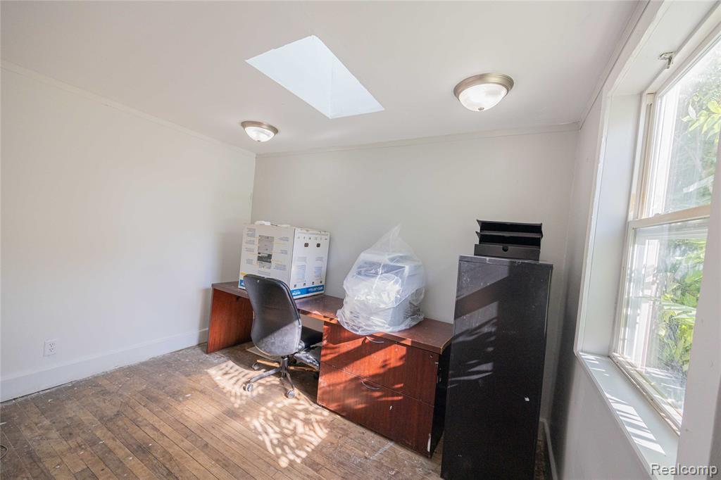 main property photo 8