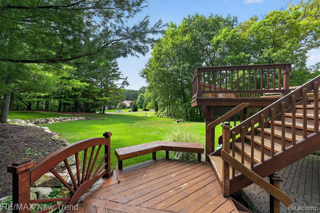 main property photo 49