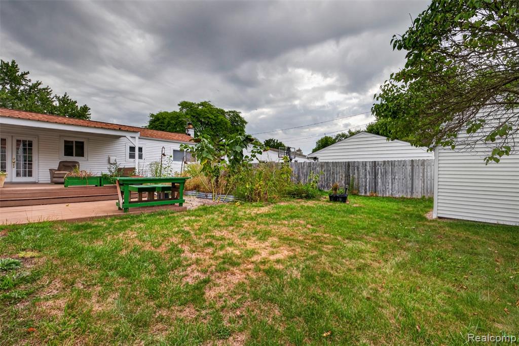 main property photo 13