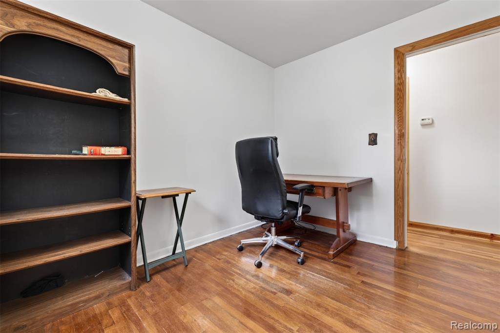 main property photo 26
