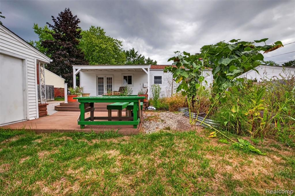 main property photo 6