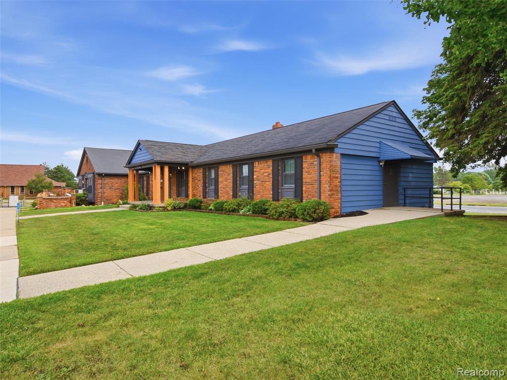 main property photo 2
