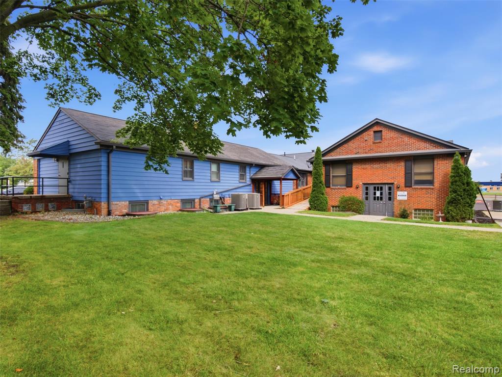 main property photo 4