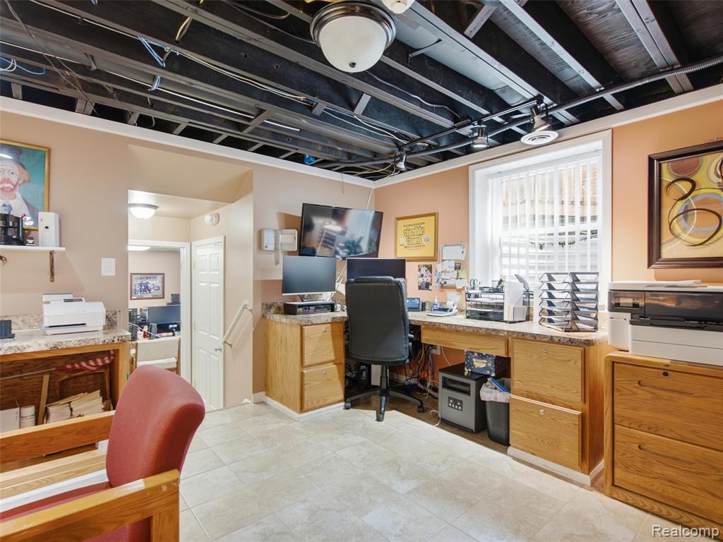 main property photo 46