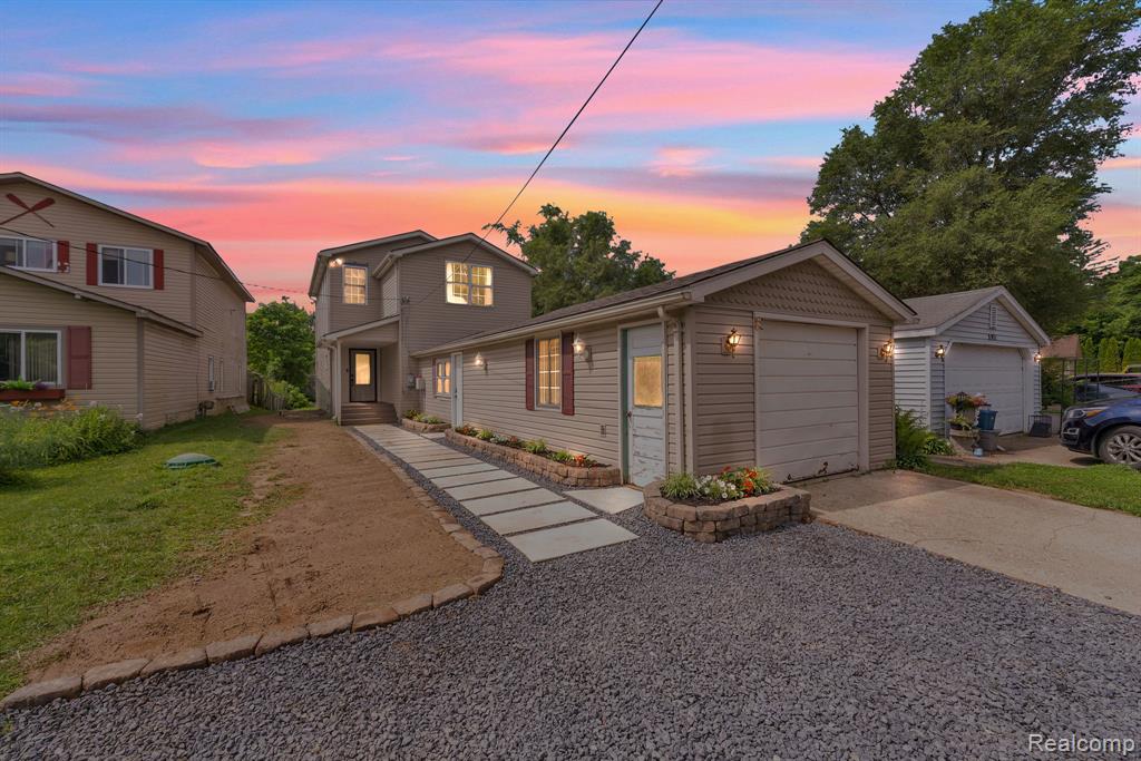 main property photo 34