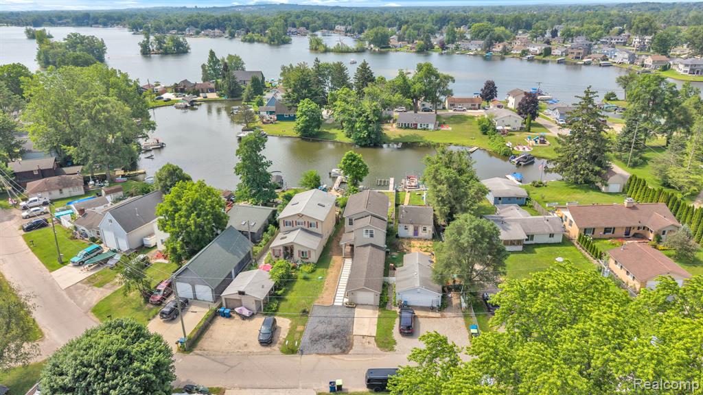 main property photo 49