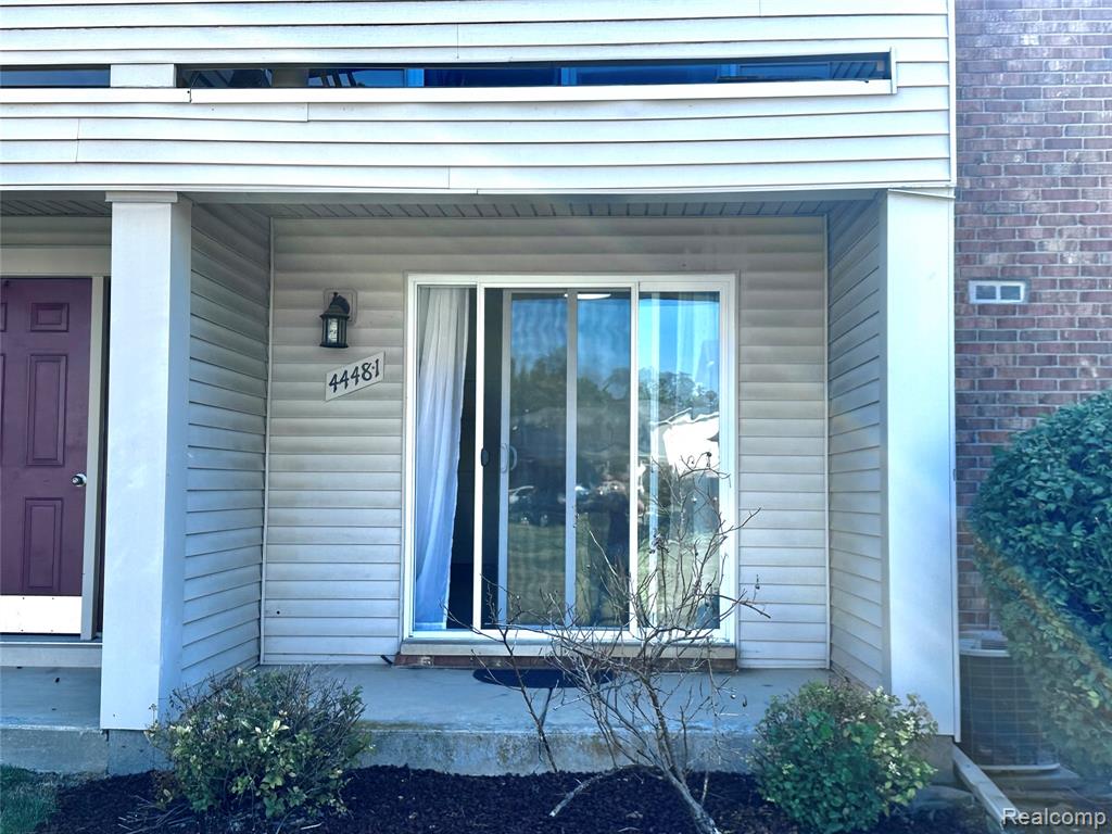 main property photo 50