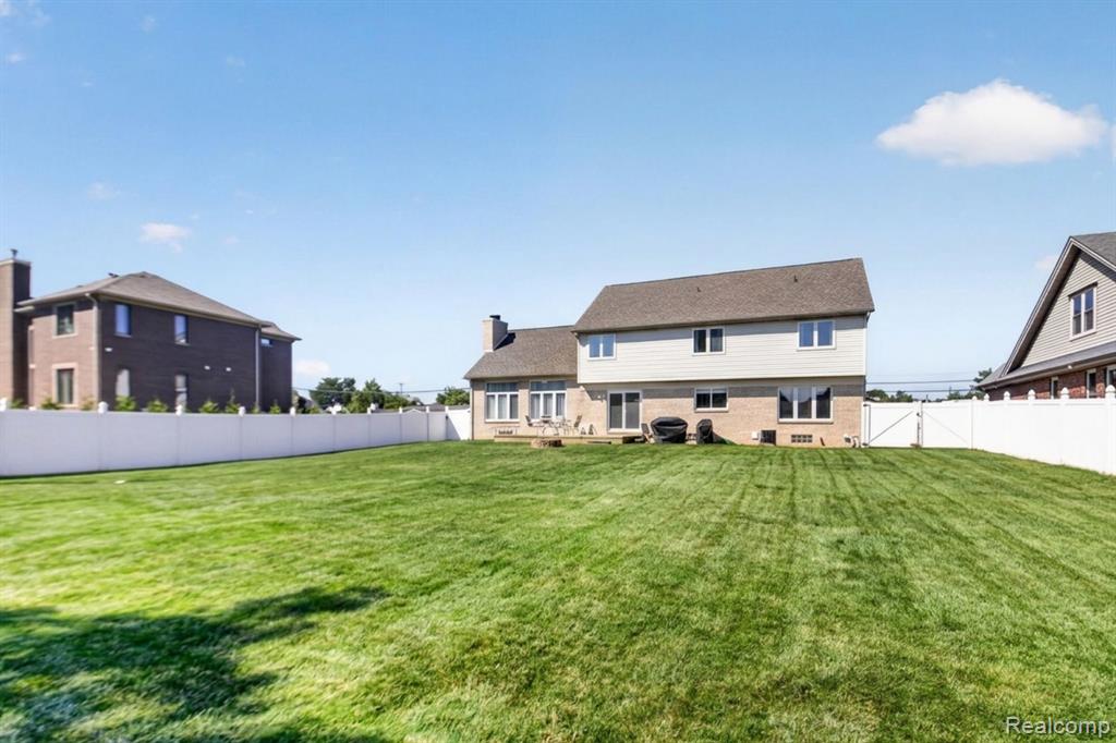 main property photo 68