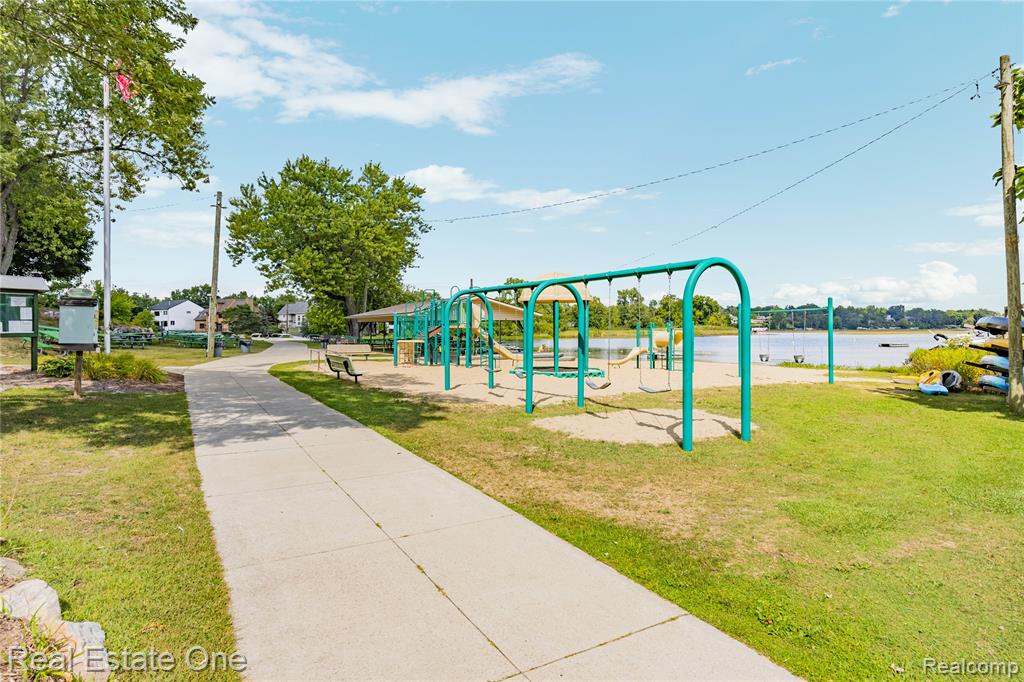 main property photo 49