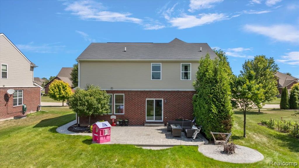 main property photo 5