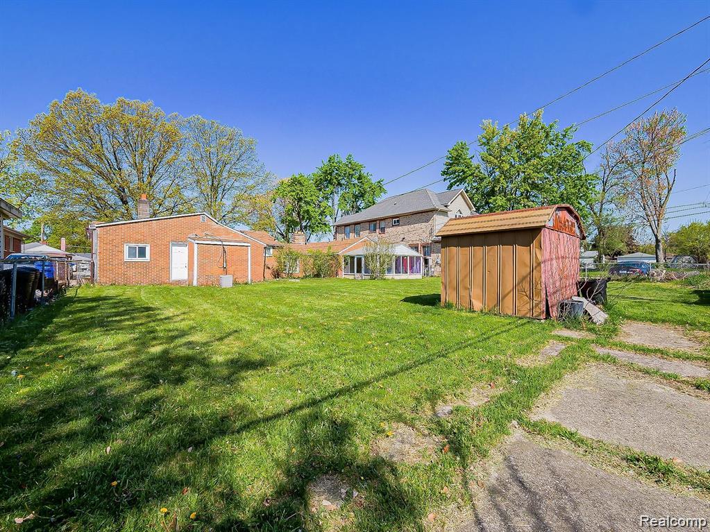 main property photo 31