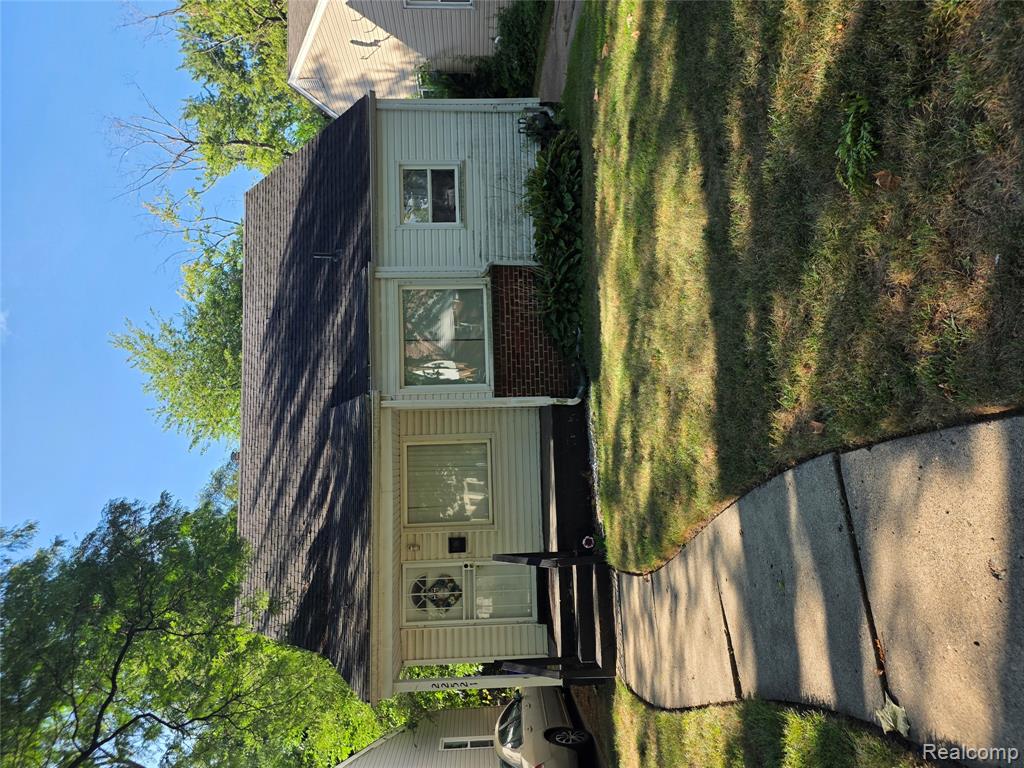 main property photo 0