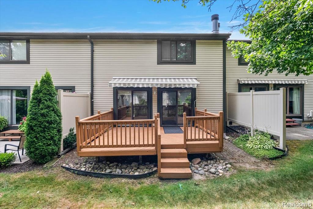 main property photo 44