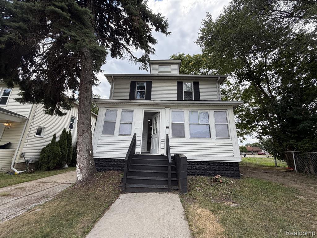 main property photo 0