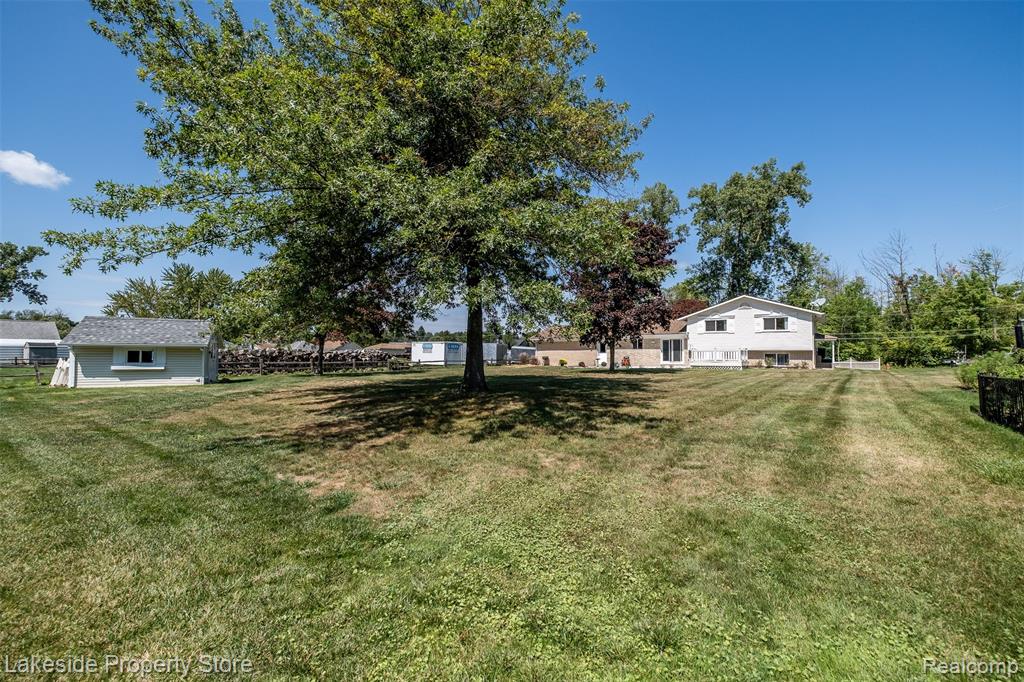 main property photo 44