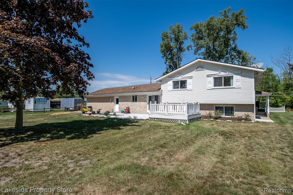 main property photo 45