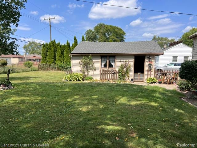 main property photo 13