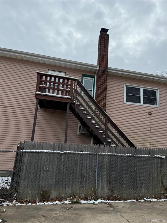 main property photo 28