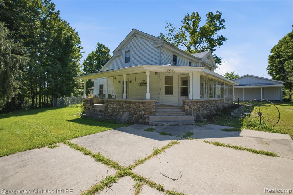 main property photo 2
